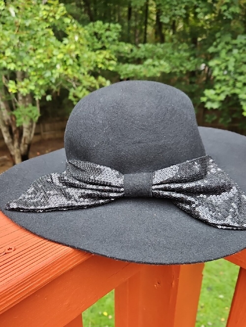 Black Wide-Brim Felt Hat with Sequin Bow Accent